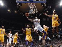 开云体育在线-绝杀时刻，伦纳德惊艳四座，湖人险胜浙江队书写经典