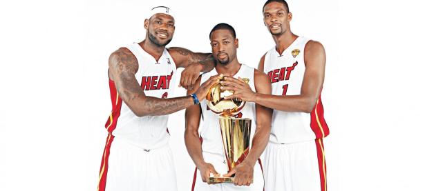 开云体育APP下载-绝境中的樱花绽放，日本队惊天逆转马来西亚，李梓嘉创纪录之夜成悲情注脚