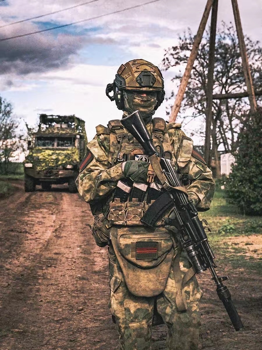 波兰队表现出色,迅速击溃了对手的防线的简单介绍 波兰队表现出色,迅速击溃了对手的防线的简单介绍