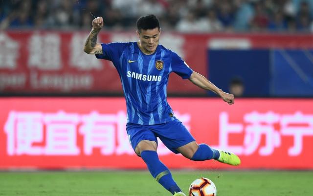 包含江苏苏宁战胜大连一方，保持不败纪录持续的词条