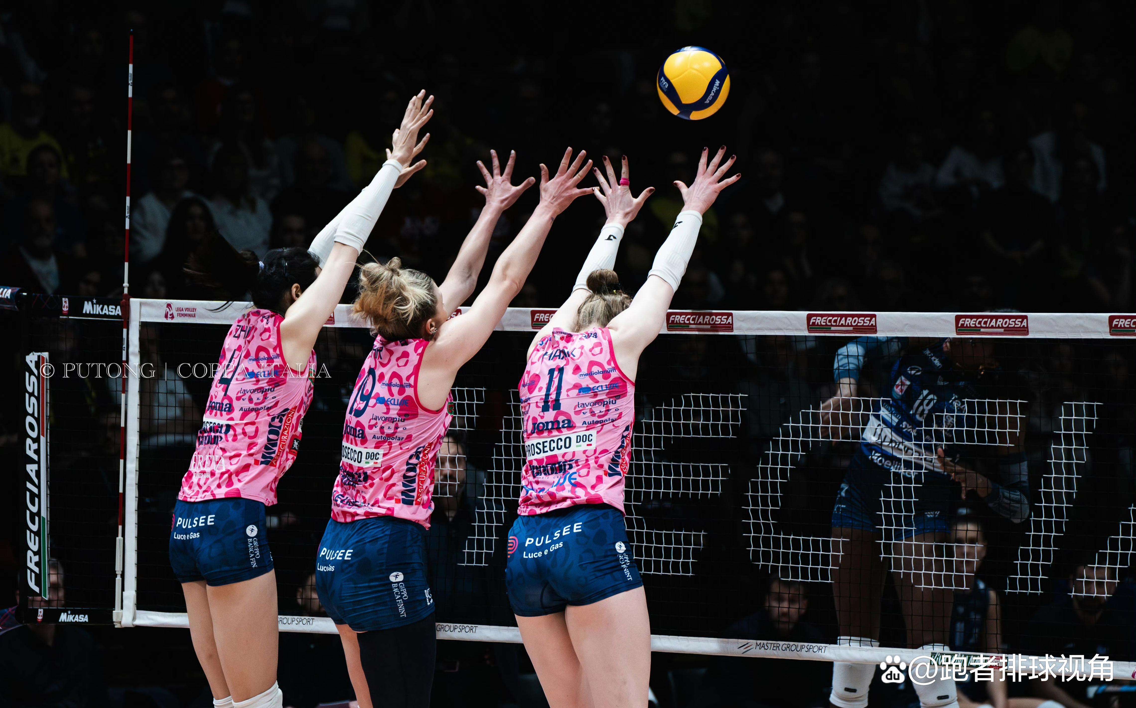 塞尔维亚队在女足赛场闯出一片天 塞尔维亚队在女足赛场闯出一片天