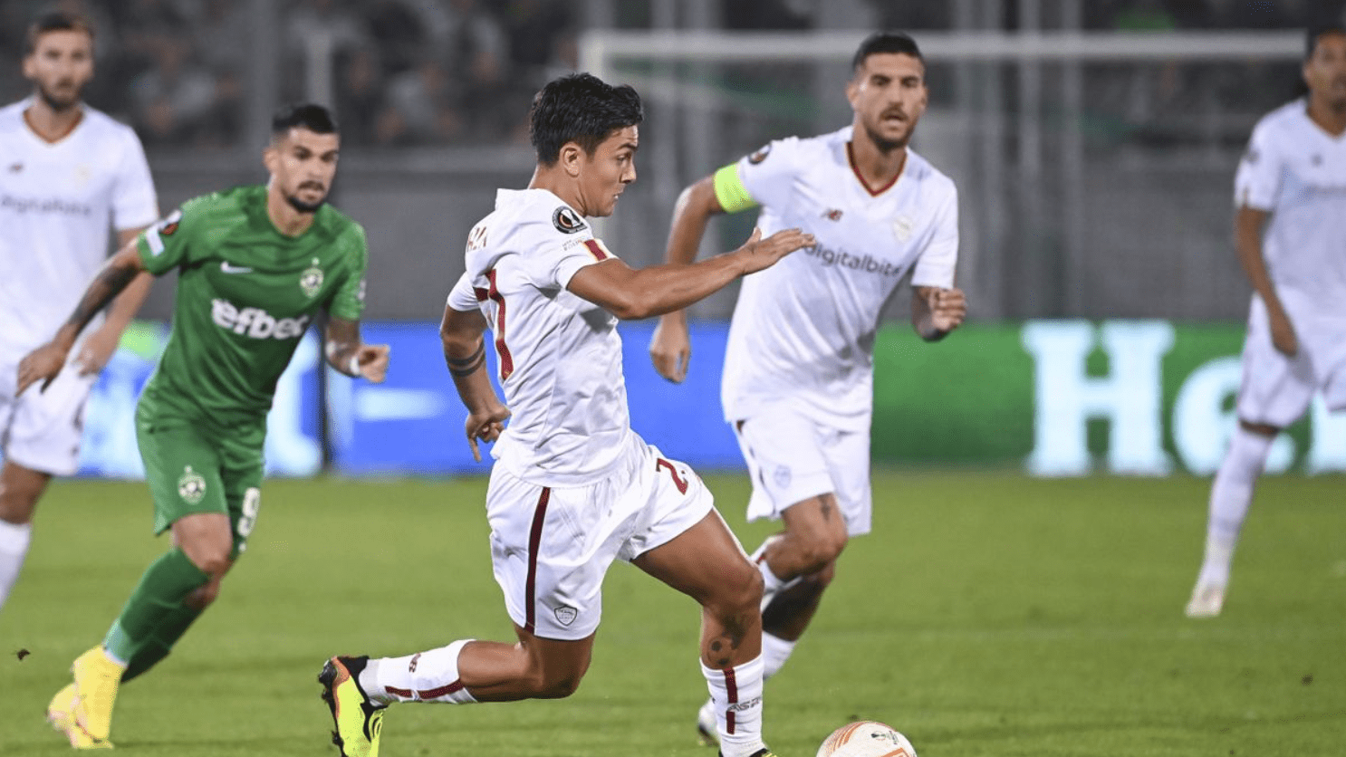 包含尤文图斯主场大胜卢多戈雷茨的词条