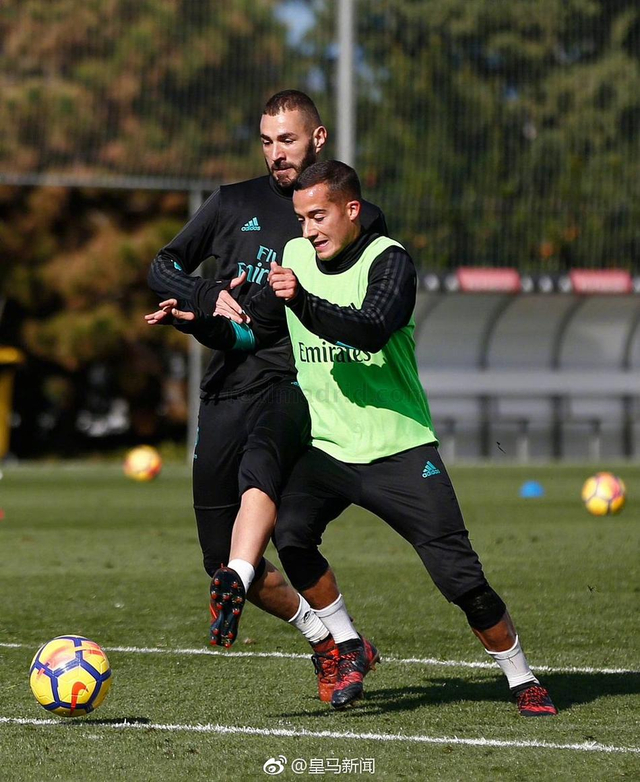 贝尔现身球场，助皇马取得胜利