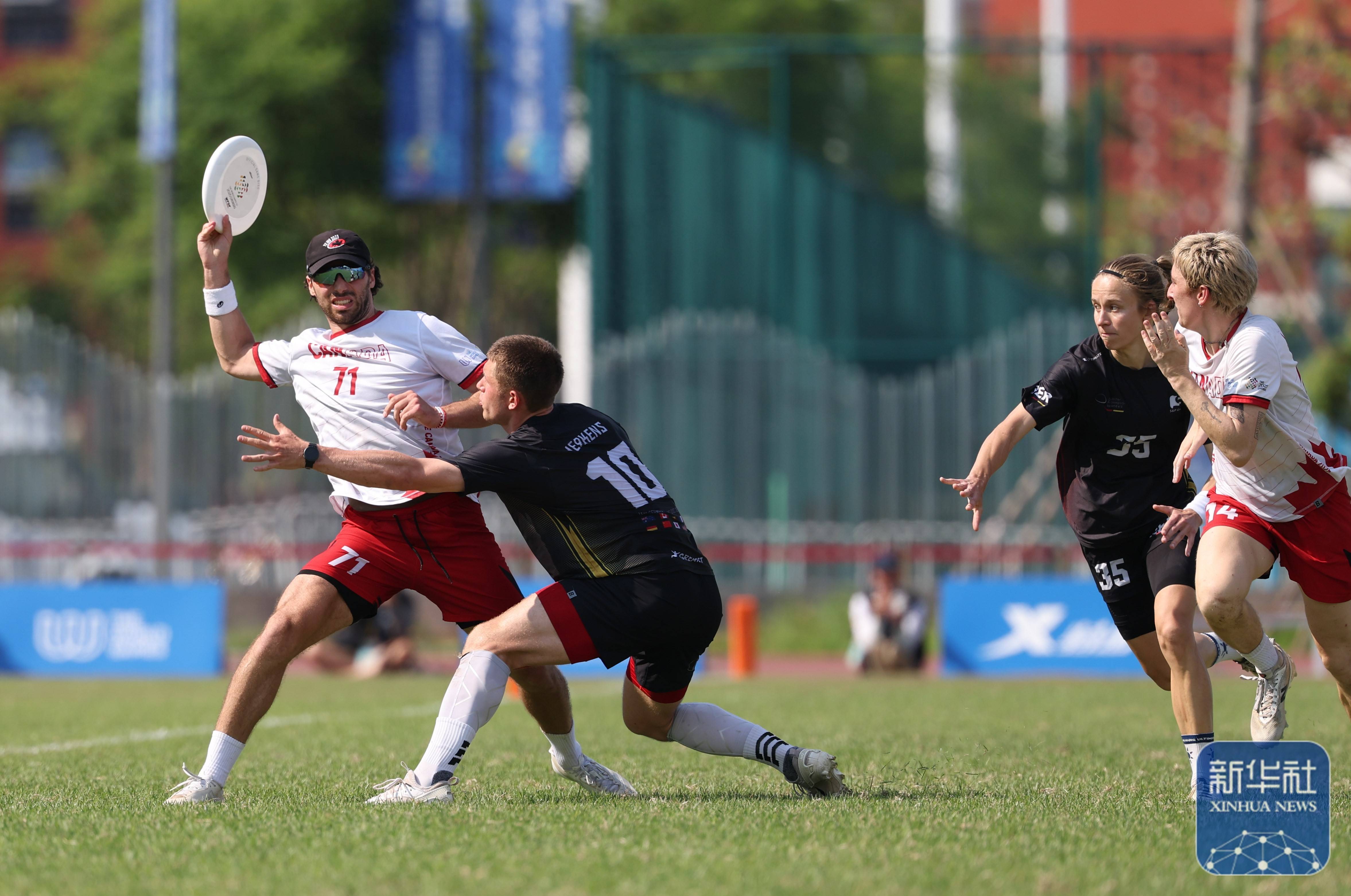 加拿大足球队球员实力均衡，团队合作出色的简单介绍