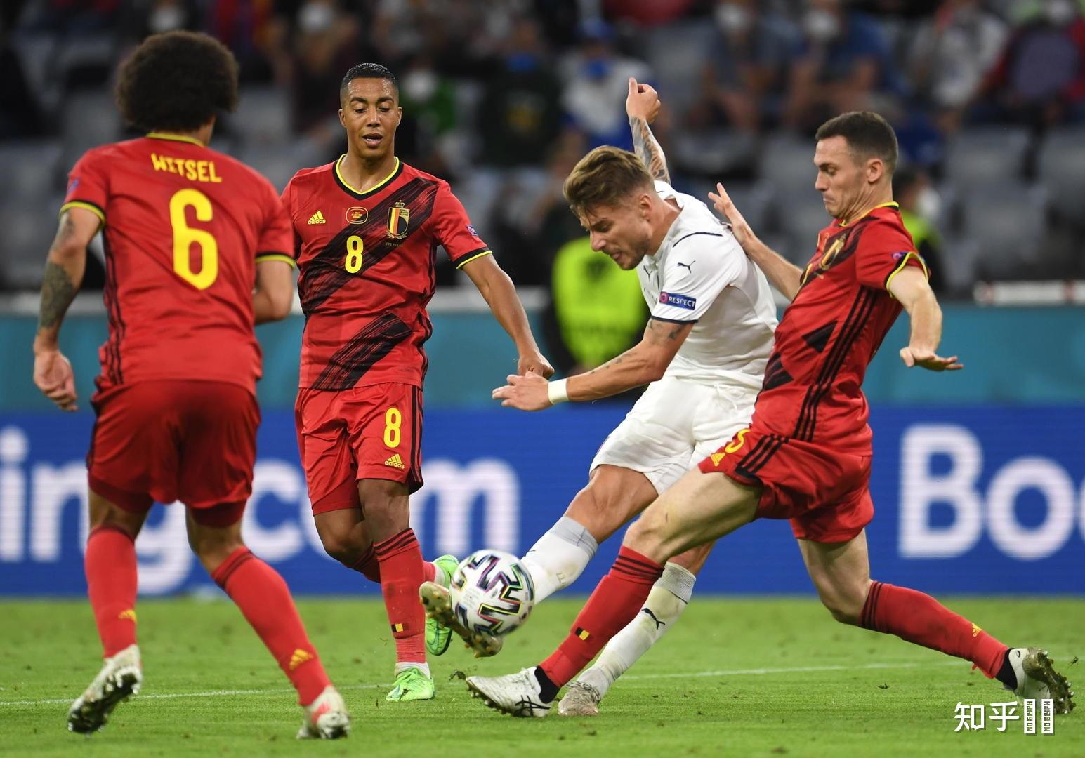 关于阿尔及利亚队击败对手,晋级欧洲杯八强的信息 关于阿尔及利亚队击败对手,晋级欧洲杯八强的信息