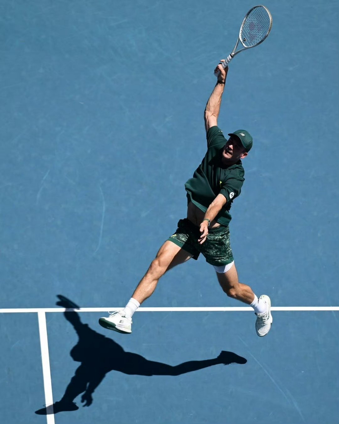 拉沃尔杯逆转年终总决赛，兹维列夫扛起全队的简单介绍