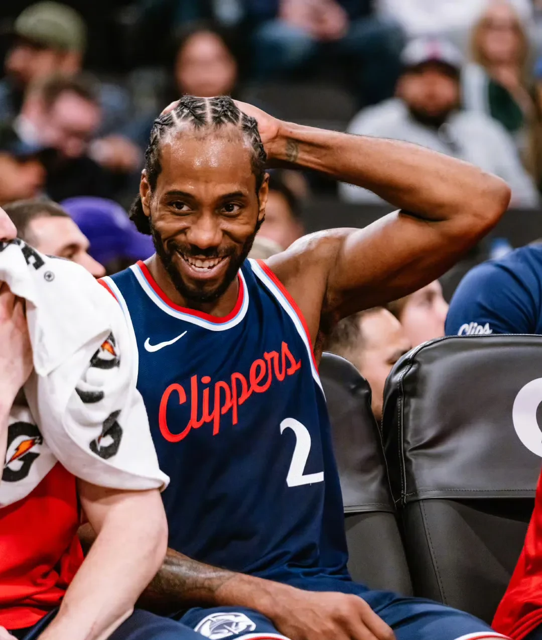 上海队鏖战魔术，伦纳德高光表现的简单介绍