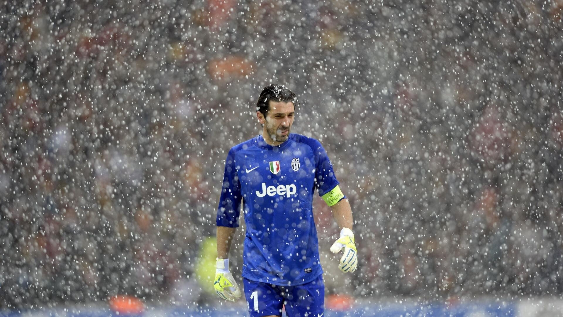 绝杀时刻的孤勇与担当，从波兰足球到林高远，扛起全队的英雄叙事